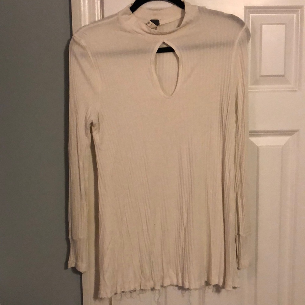 Free People white long tee MAKE ME AN OFFER
